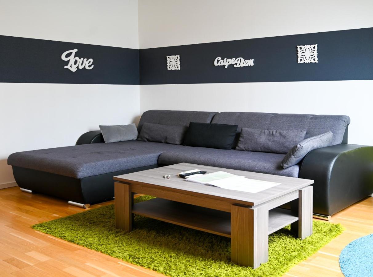 Elegant Duplex Danube Canal Vienna Esterno foto